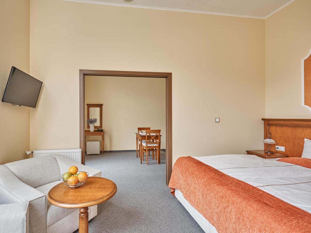 Akropolis 4* Karlsbad